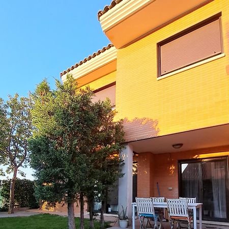 La Casa Del Cipres Villa Aldeamayor de San Martin Eksteriør billede