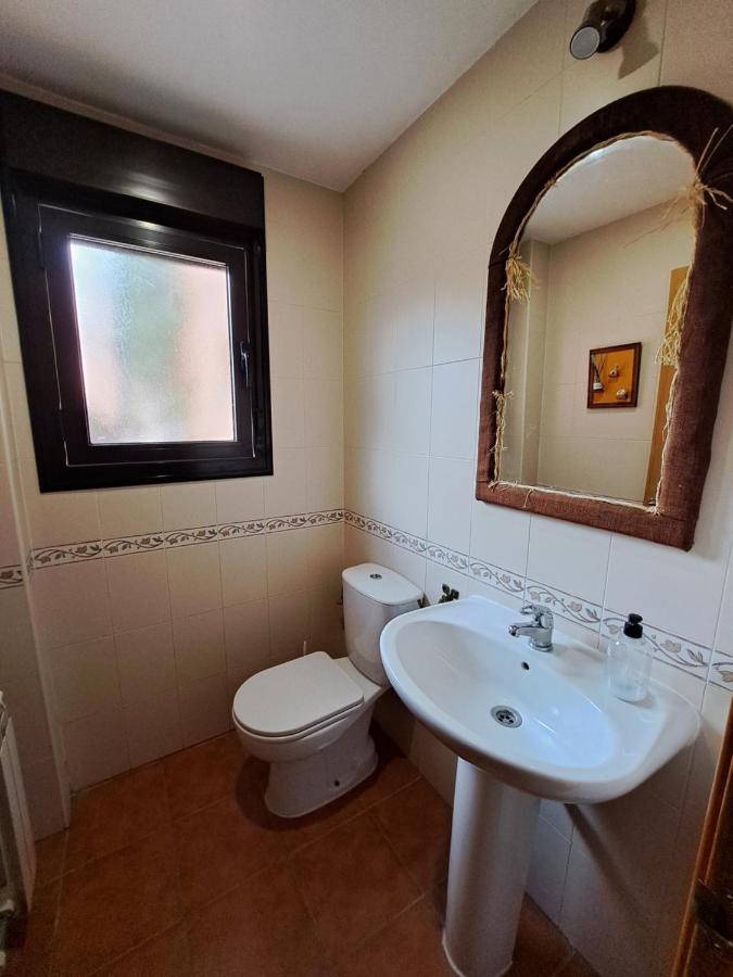 La Casa Del Cipres Villa Aldeamayor de San Martin Eksteriør billede