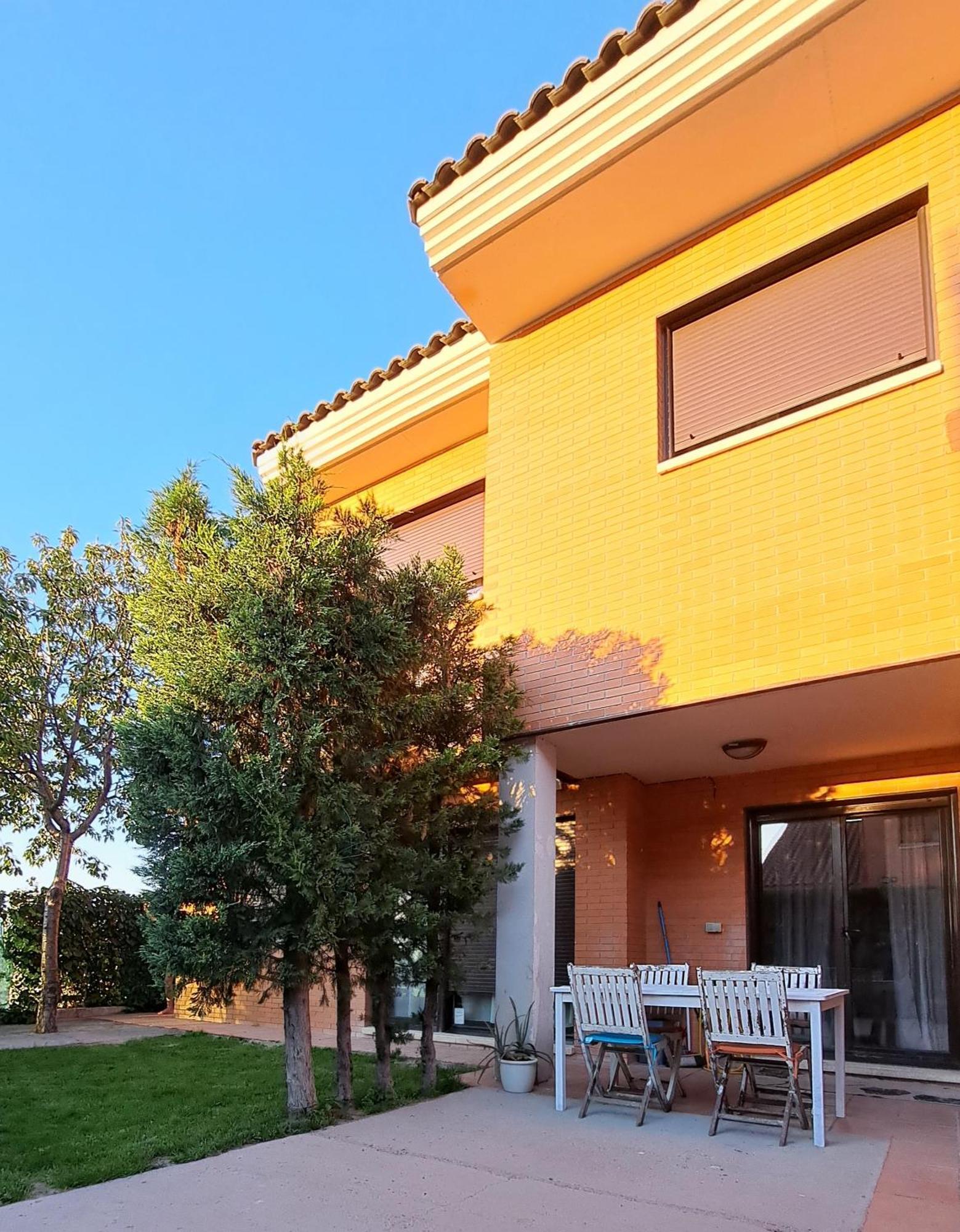 La Casa Del Cipres Villa Aldeamayor de San Martin Eksteriør billede